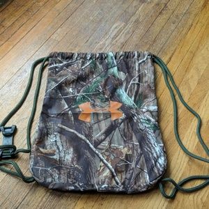 Camo Under Armour drawstring bag